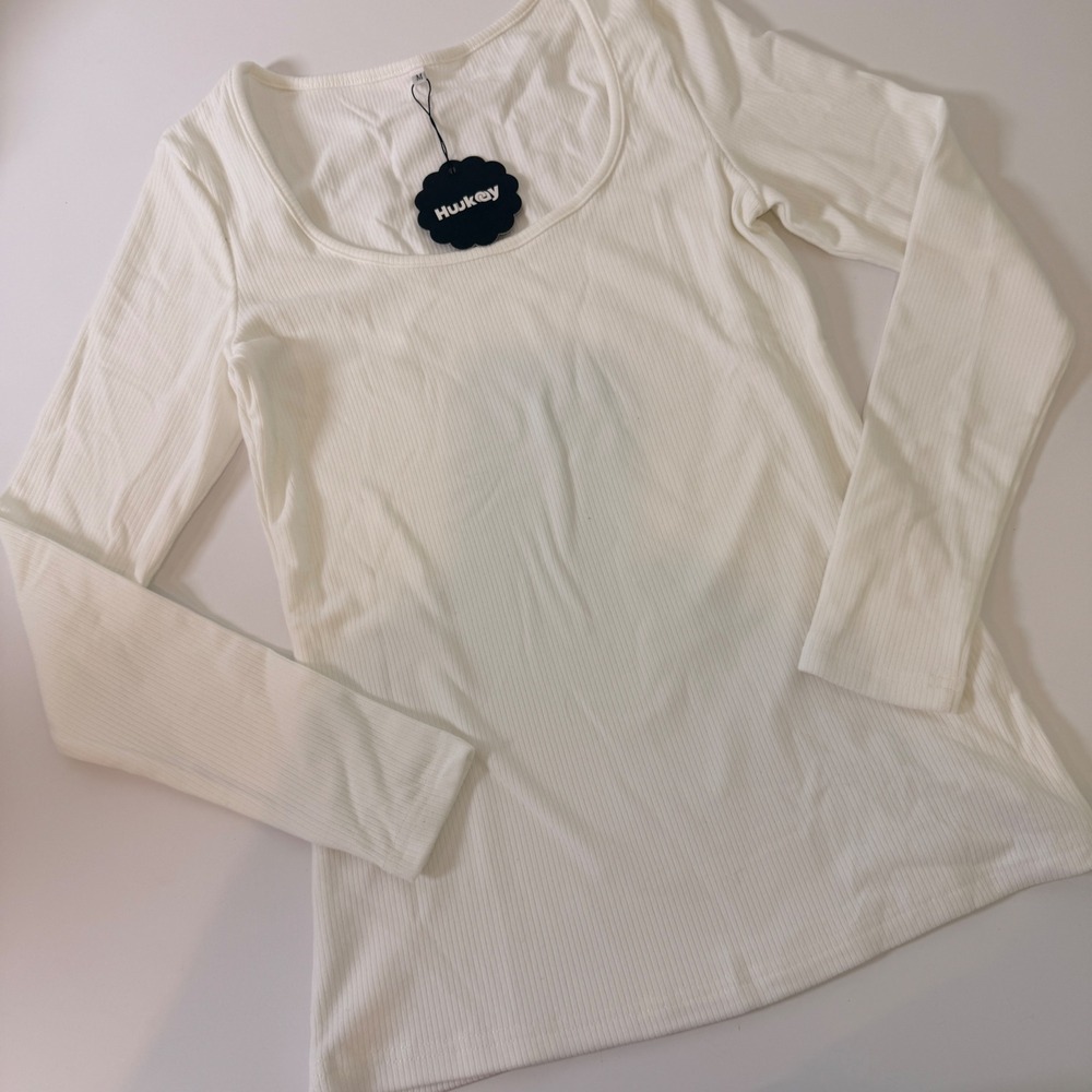 Hwkey Womens White Ribbed Long Sleeve Scoop Neck Top Size Medium NWT